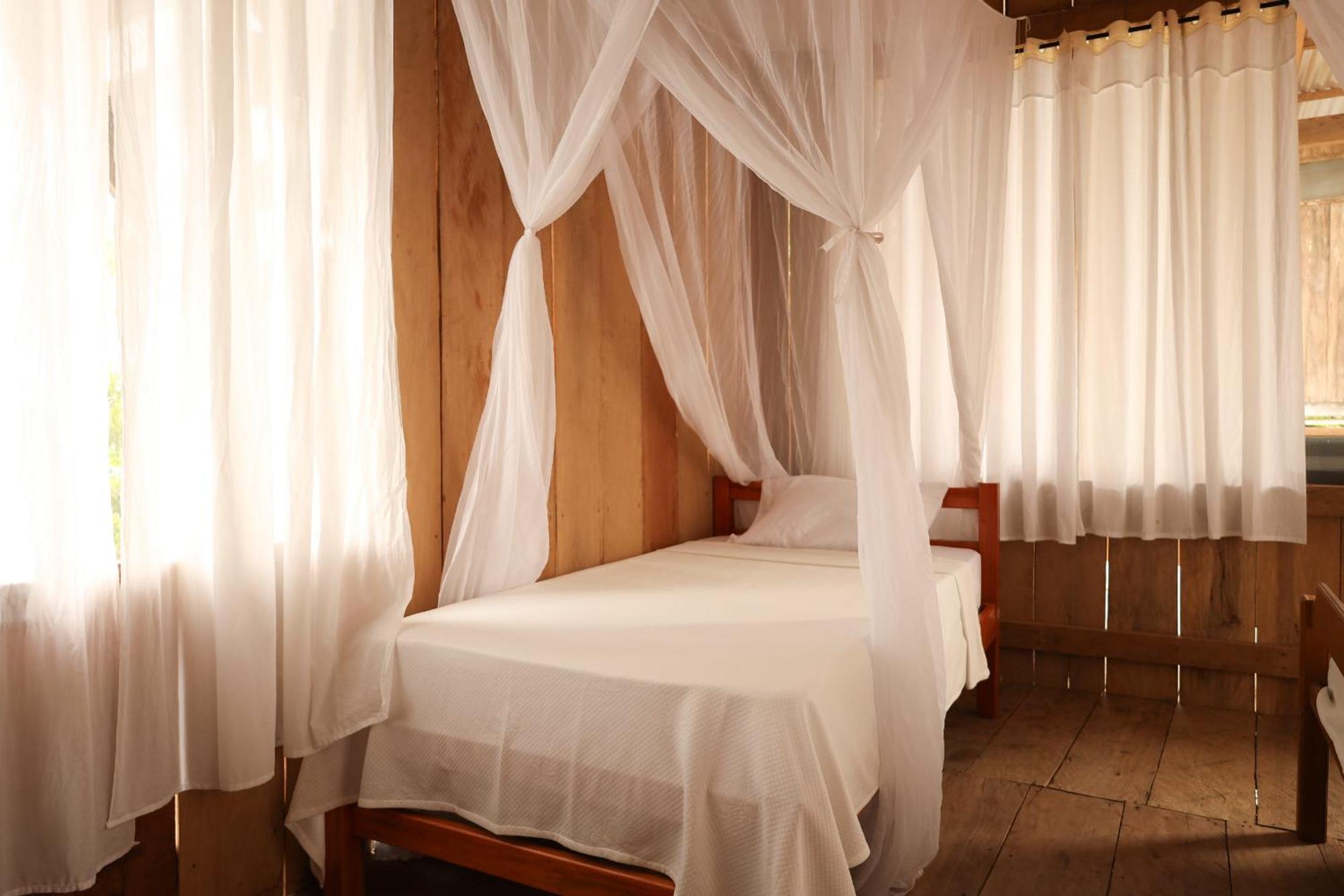 La Ceiba, Amazonas Hotel Leticia Ngoại thất bức ảnh